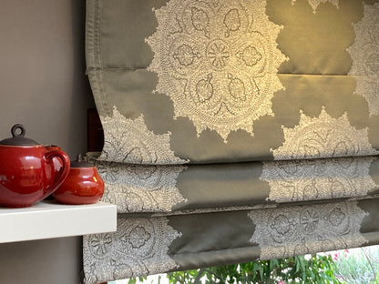 Roman Shades - Medallion