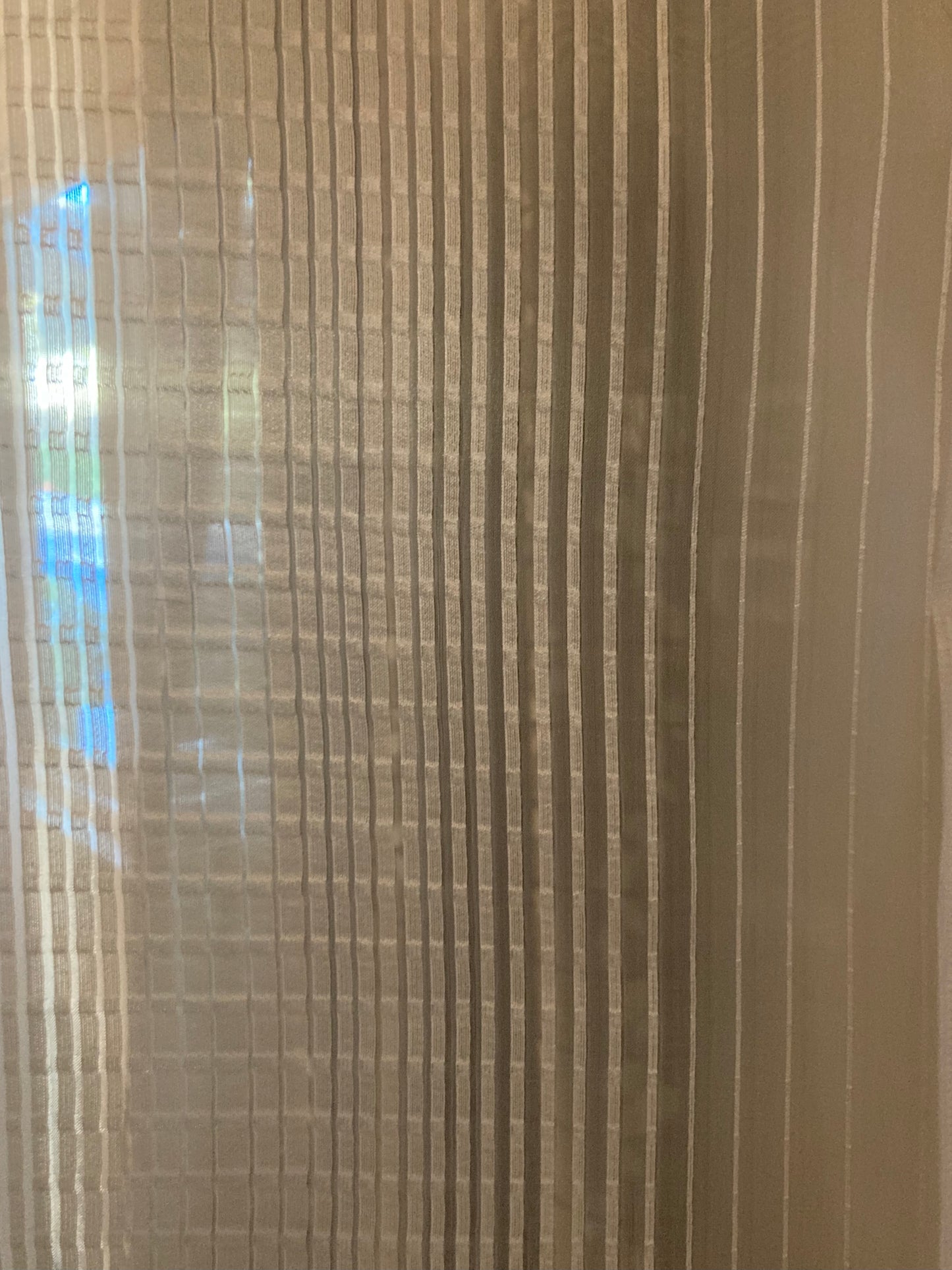 Curtain - Linear Breeze